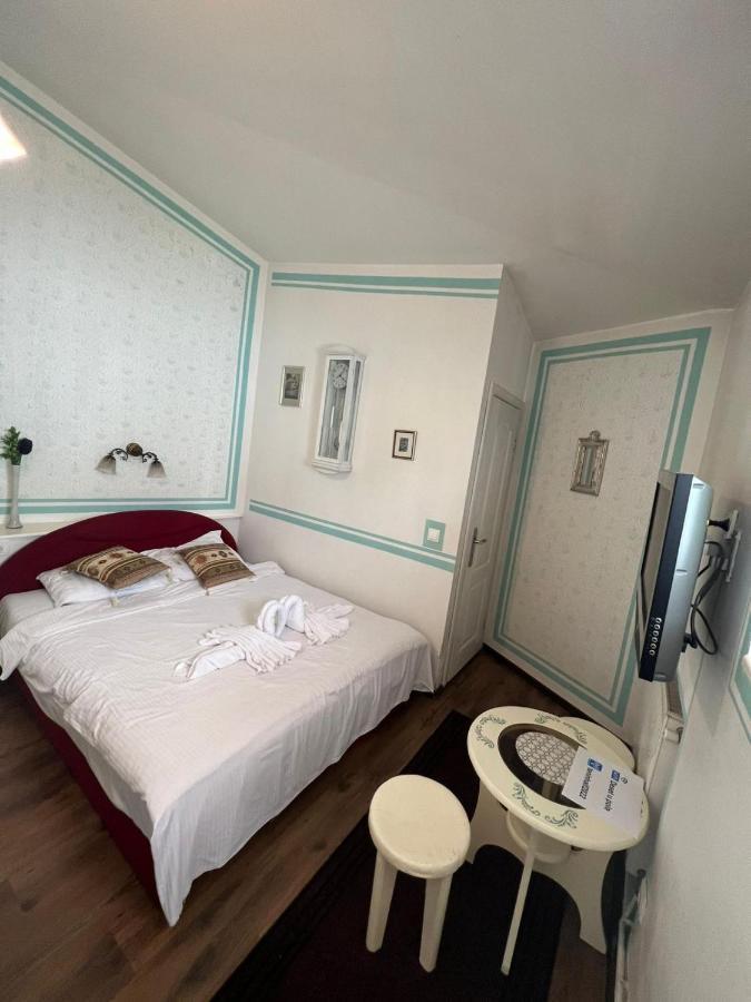 Guesthouse Nia Deluxe Sarajevo Exteriör bild