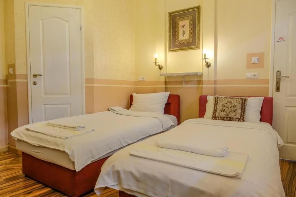 Guesthouse Nia Deluxe Sarajevo Exteriör bild