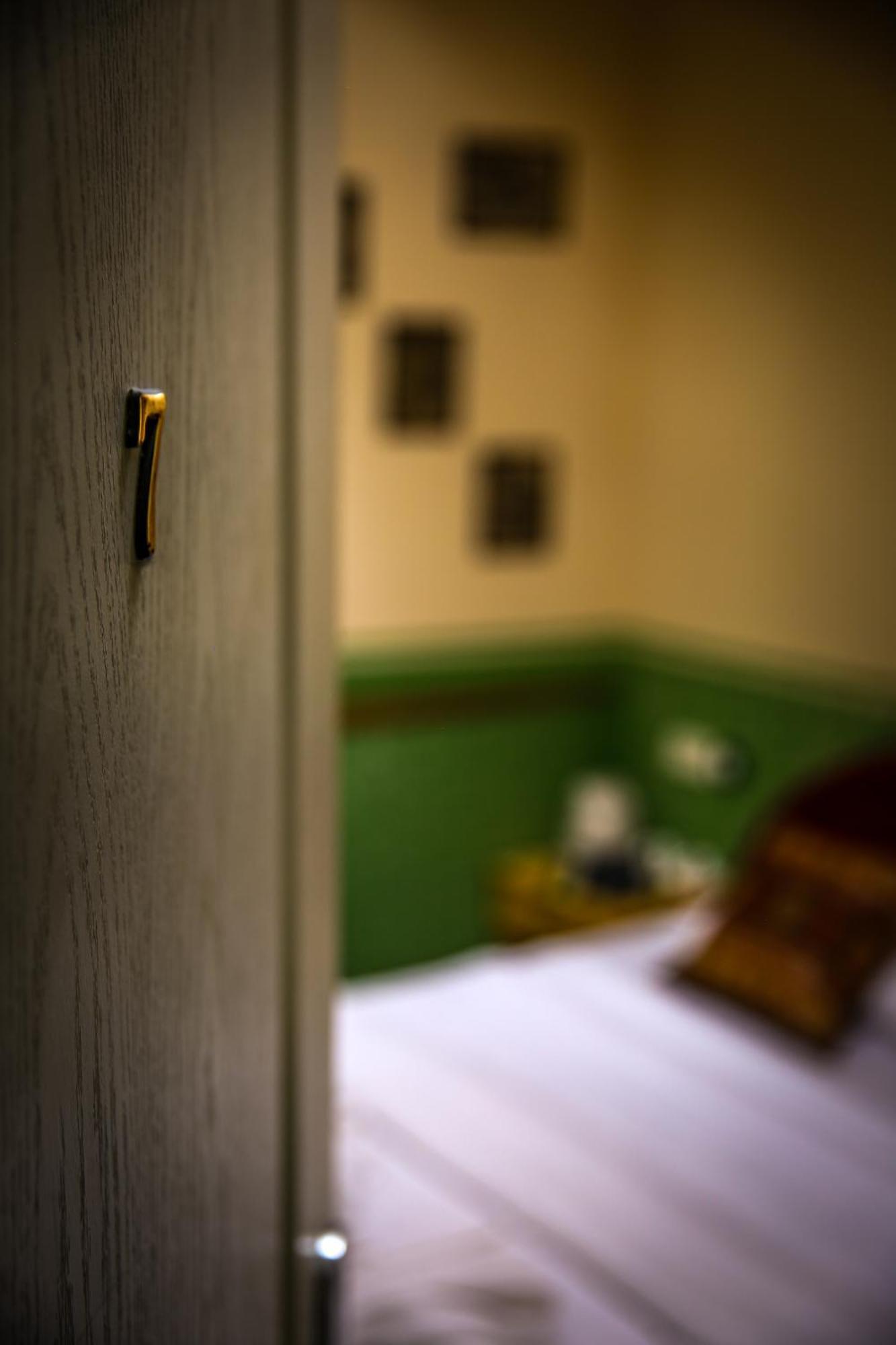 Guesthouse Nia Deluxe Sarajevo Exteriör bild