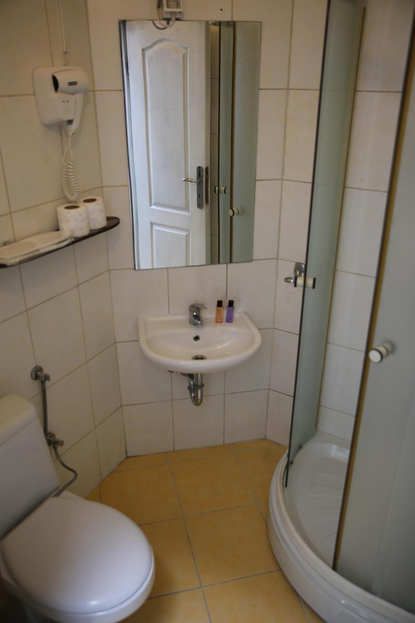 Guesthouse Nia Deluxe Sarajevo Exteriör bild